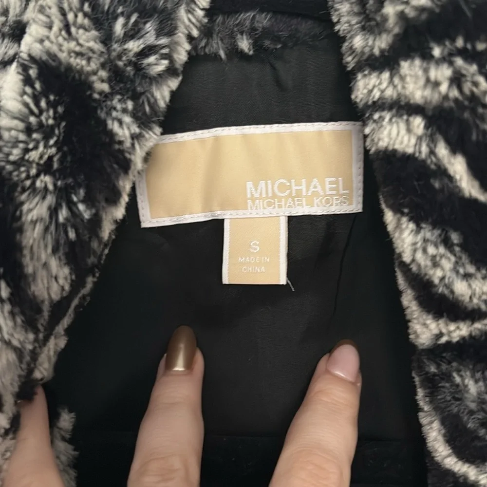 Michael Kors, fuzzy, vest (S) - Picture 2 of 2